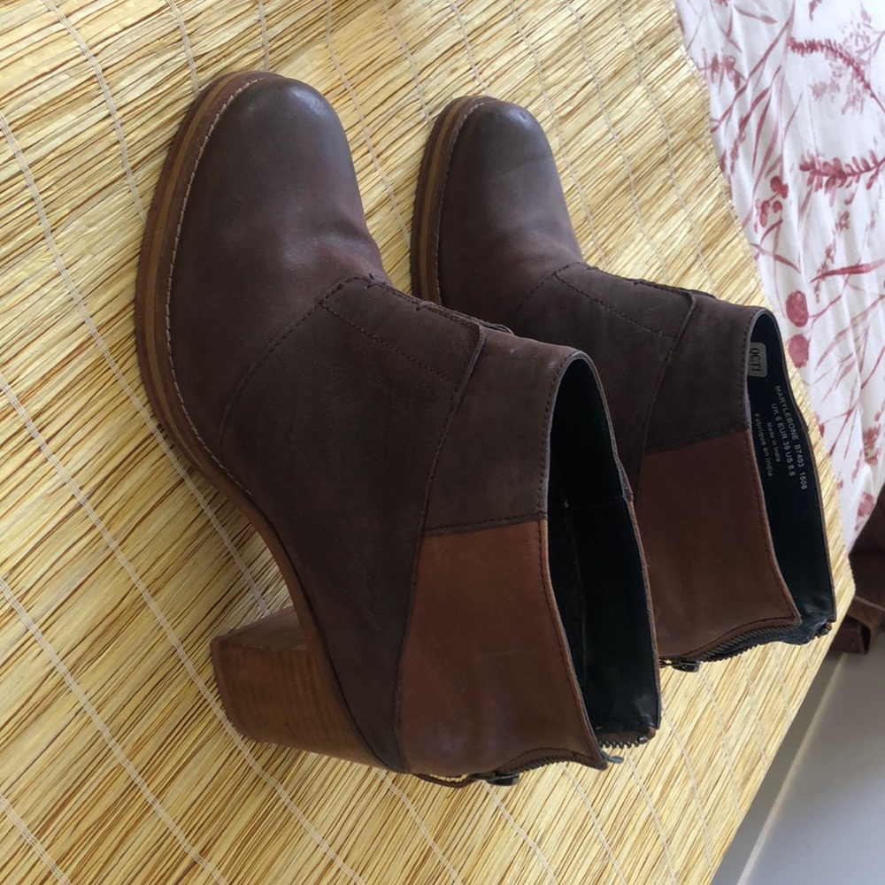 Ankle boots US 8.5 Never worn.  Originally $265.